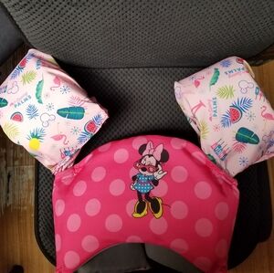 Girls Pink Minnie Mouse Floating Productive Device